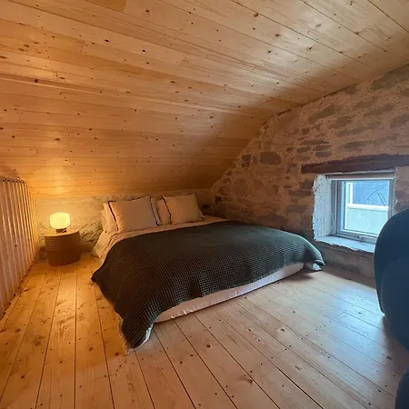 Neds Barn *