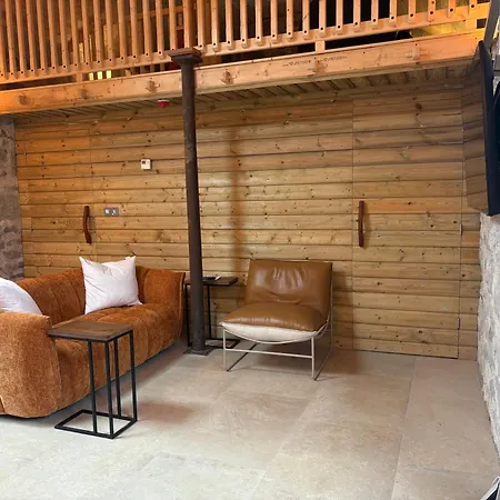 Neds Barn
